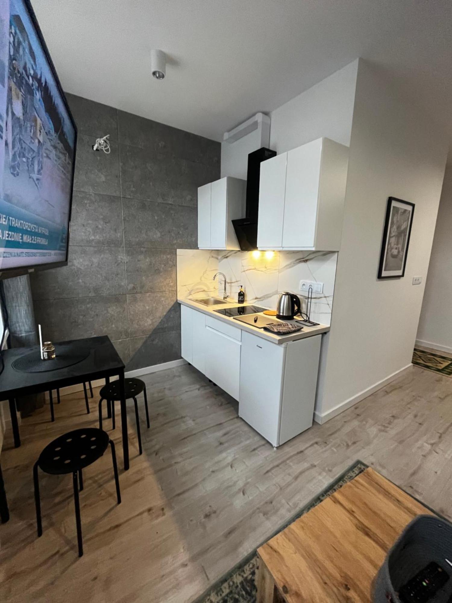 Apartamenty Dbrw Jezyce 波兹南 外观 照片