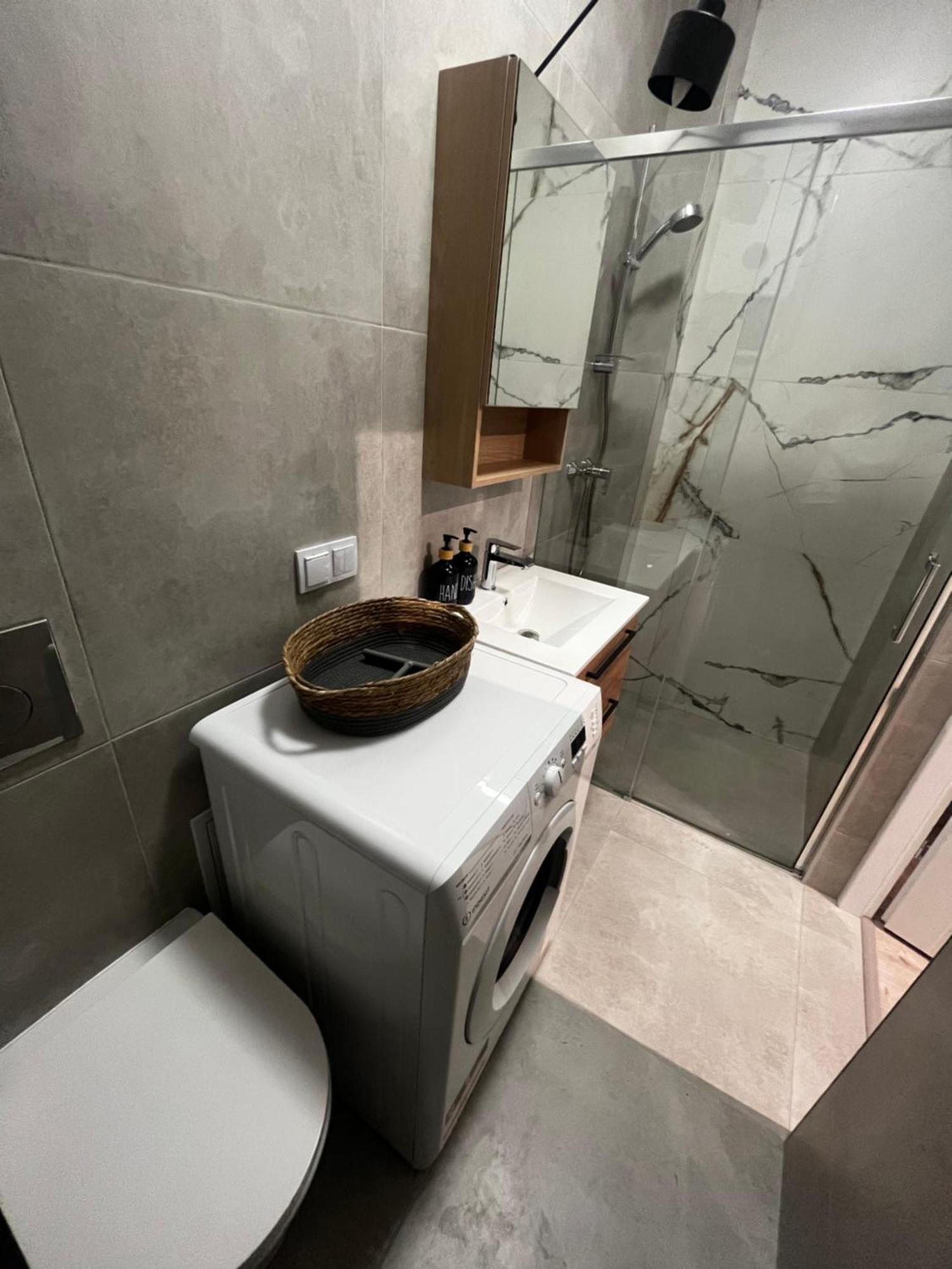 Apartamenty Dbrw Jezyce 波兹南 外观 照片