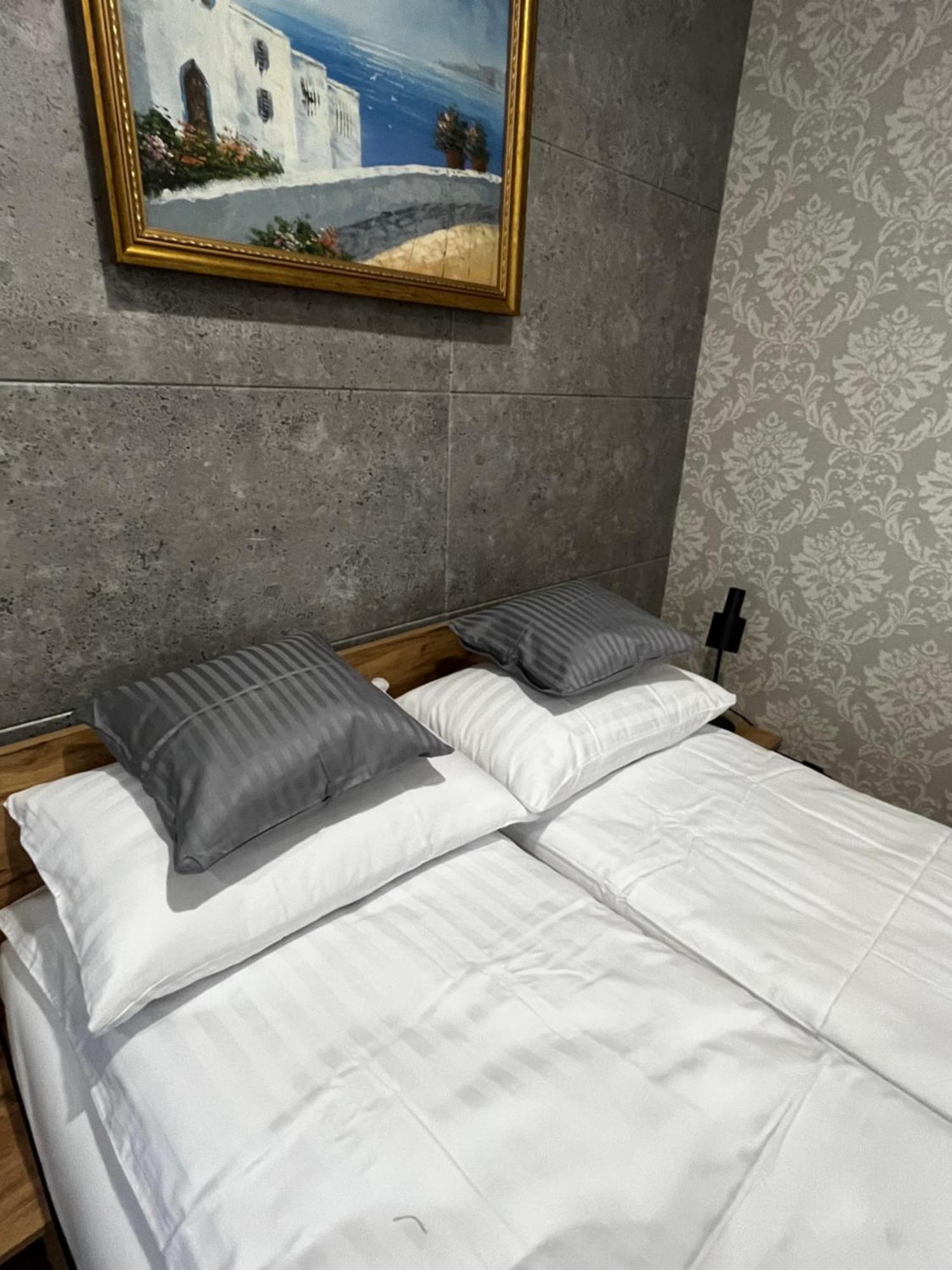 Apartamenty Dbrw Jezyce 波兹南 外观 照片
