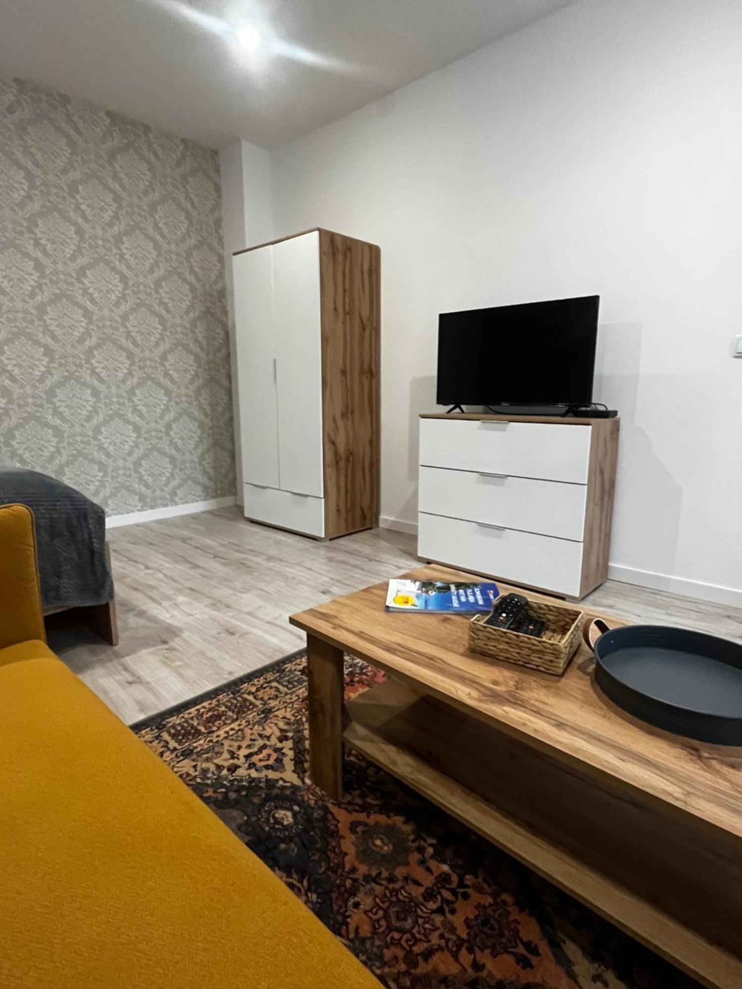Apartamenty Dbrw Jezyce 波兹南 外观 照片